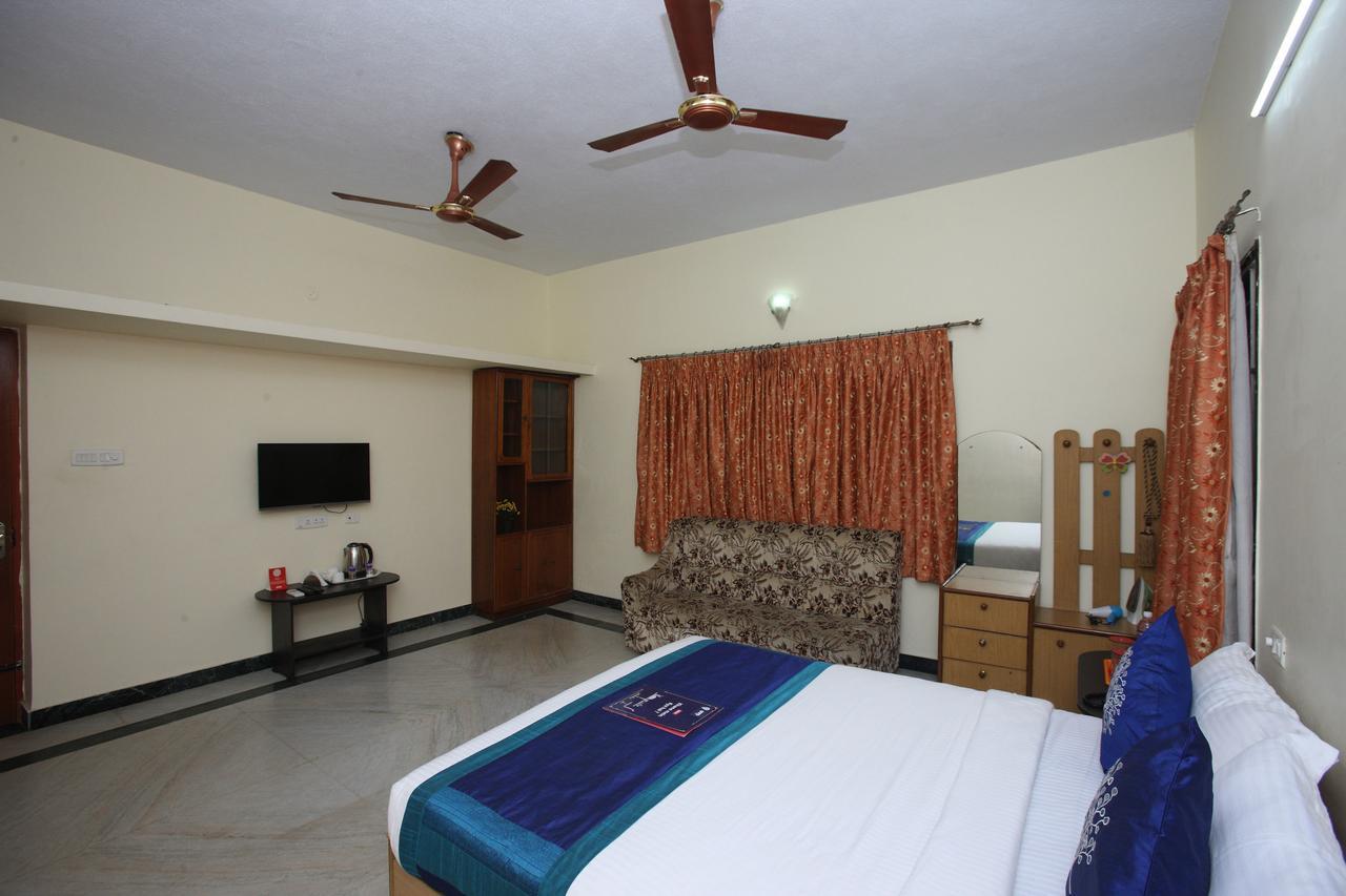 Oyo 935 Hotel Palkhee Mumbai Exterior photo